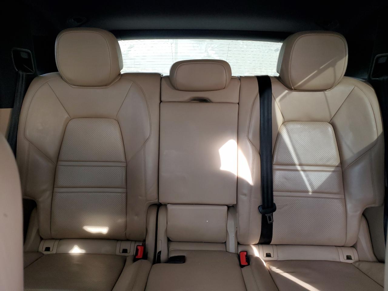 2019 Porsche Cayenne S VIN: WP1AB2AY5KDA61935 Lot: 92854295