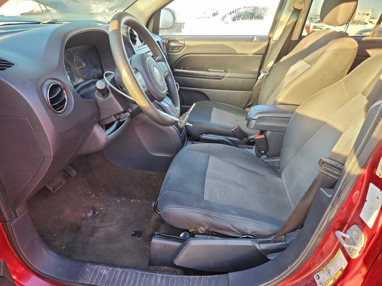 2014 Jeep Compass Sport VIN: 1C4NJDBB1ED520328 Lot: 92157005