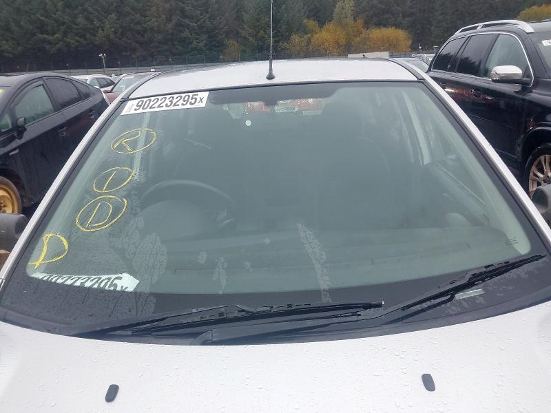 2004 FORD FIESTA 1.6 GHIA 5DR