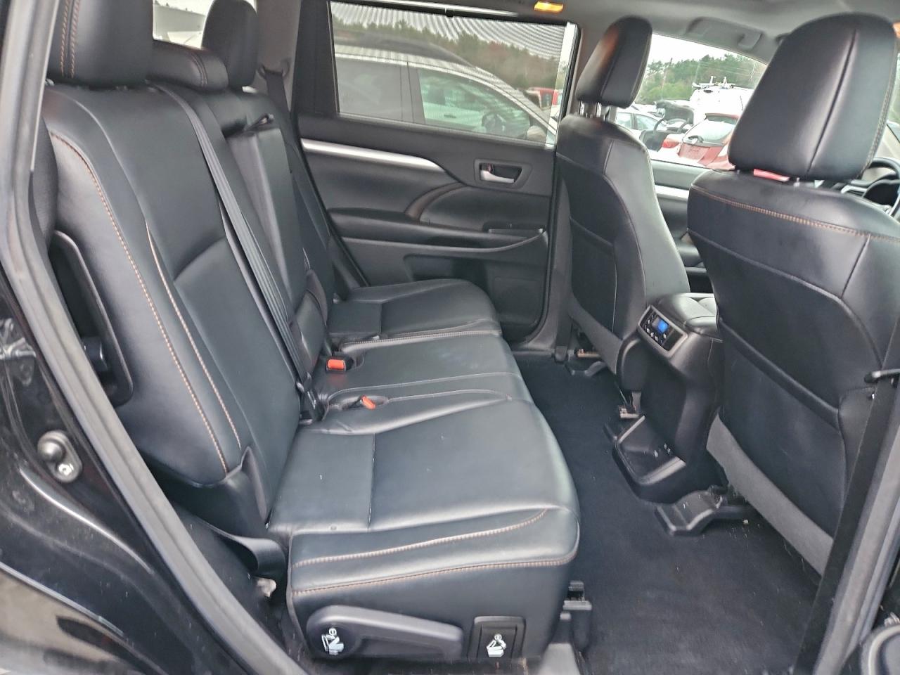 2017 Toyota Highlander Se VIN: 5TDJZRFH4HS424009 Lot: 93744885