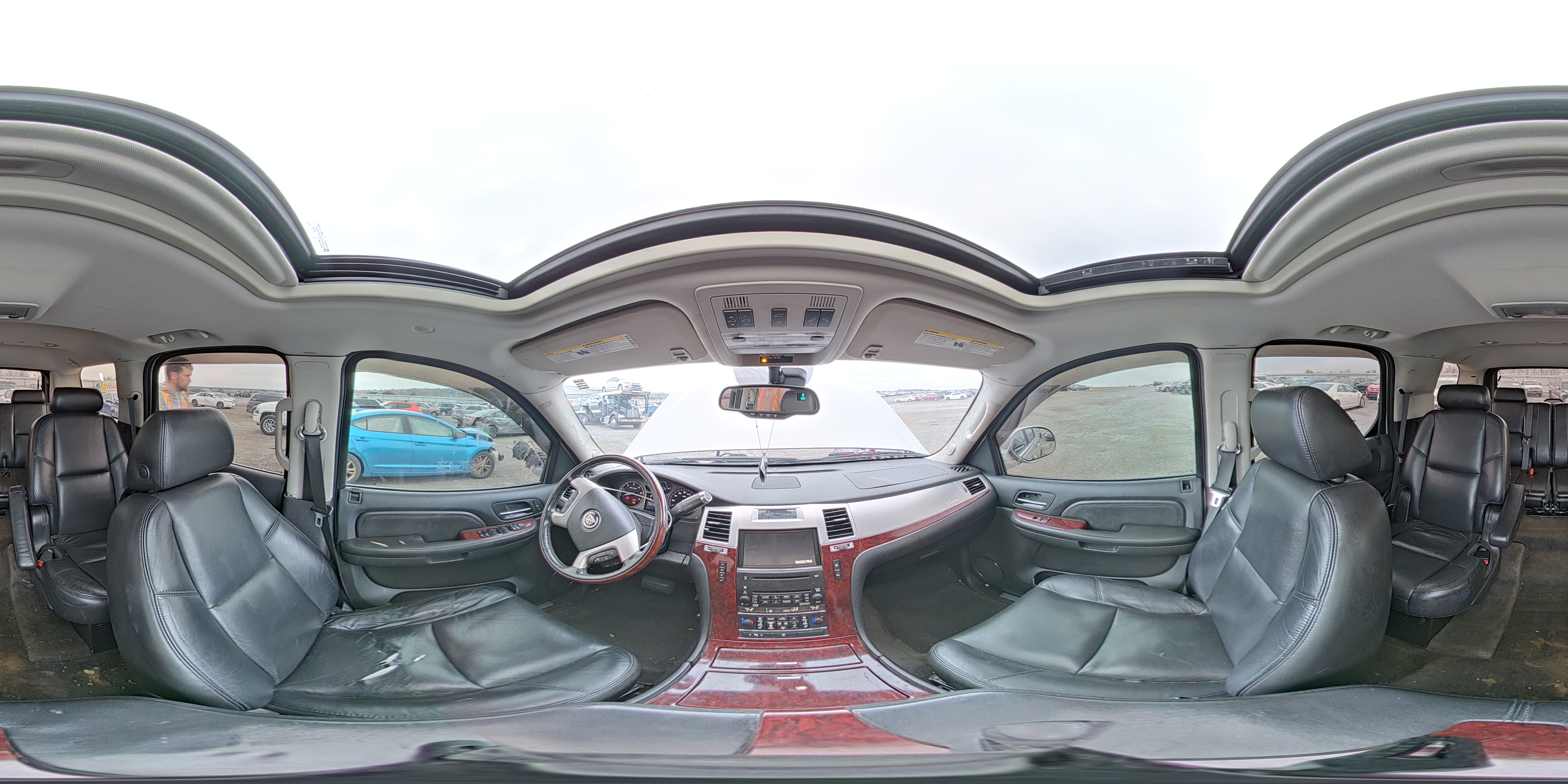 2008 Cadillac Escalade Luxury VIN: 1GYFK63878R211366 Lot: 91811235