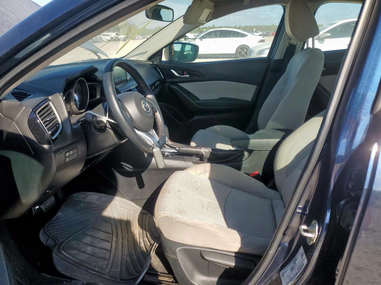 2015 Mazda 3 Touring VIN: 3MZBM1V7XFM215218 Lot: 92408355