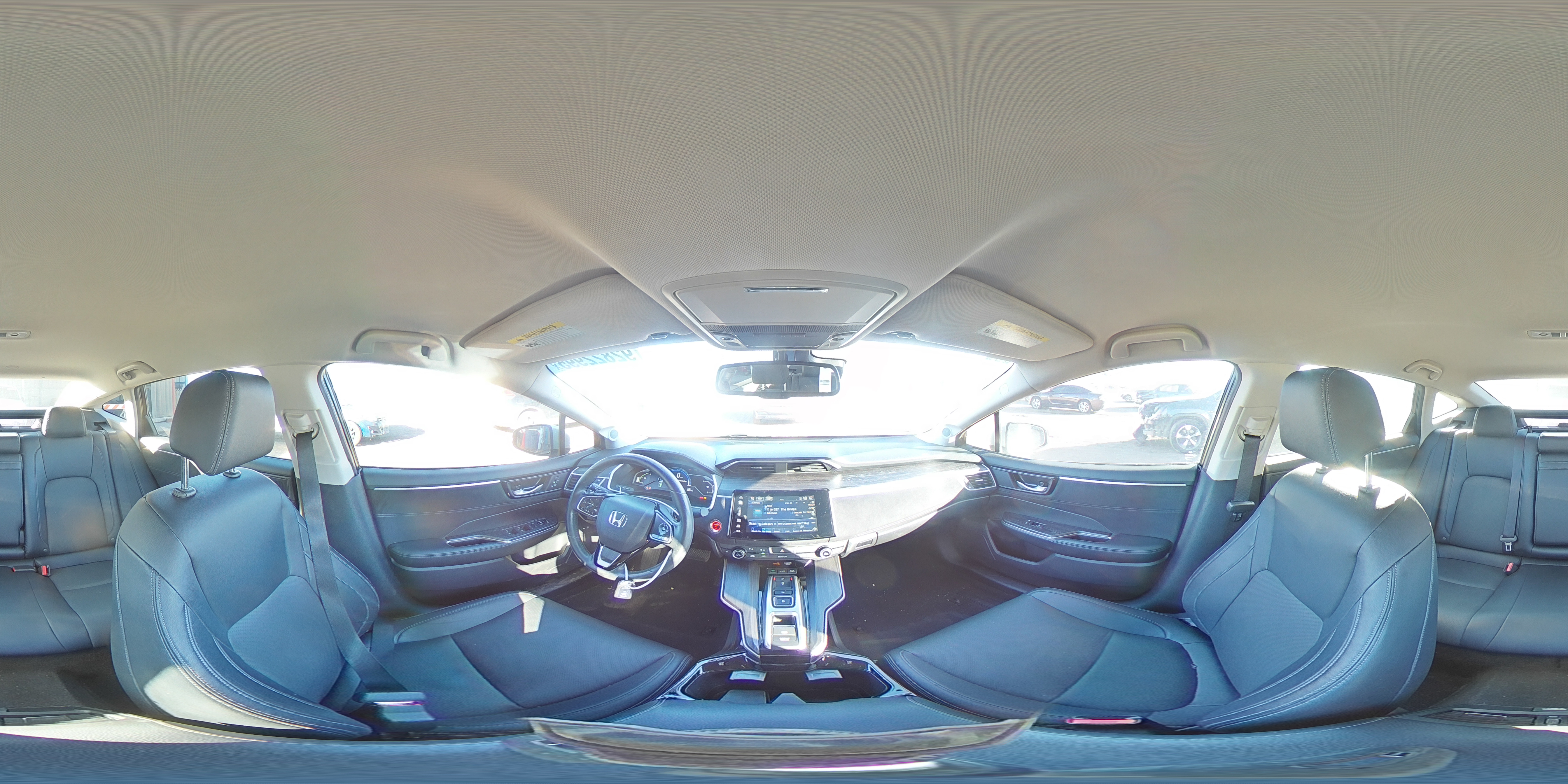 2018 Honda Clarity Touring VIN: JHMZC5F37JC004378 Lot: 92822995