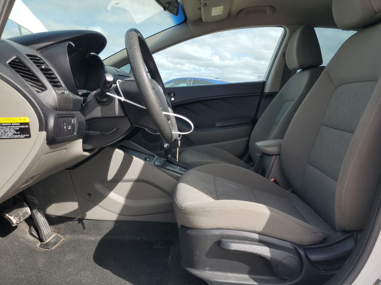 2014 Kia Forte Lx VIN: KNAFK4A67E5075137 Lot: 94454735
