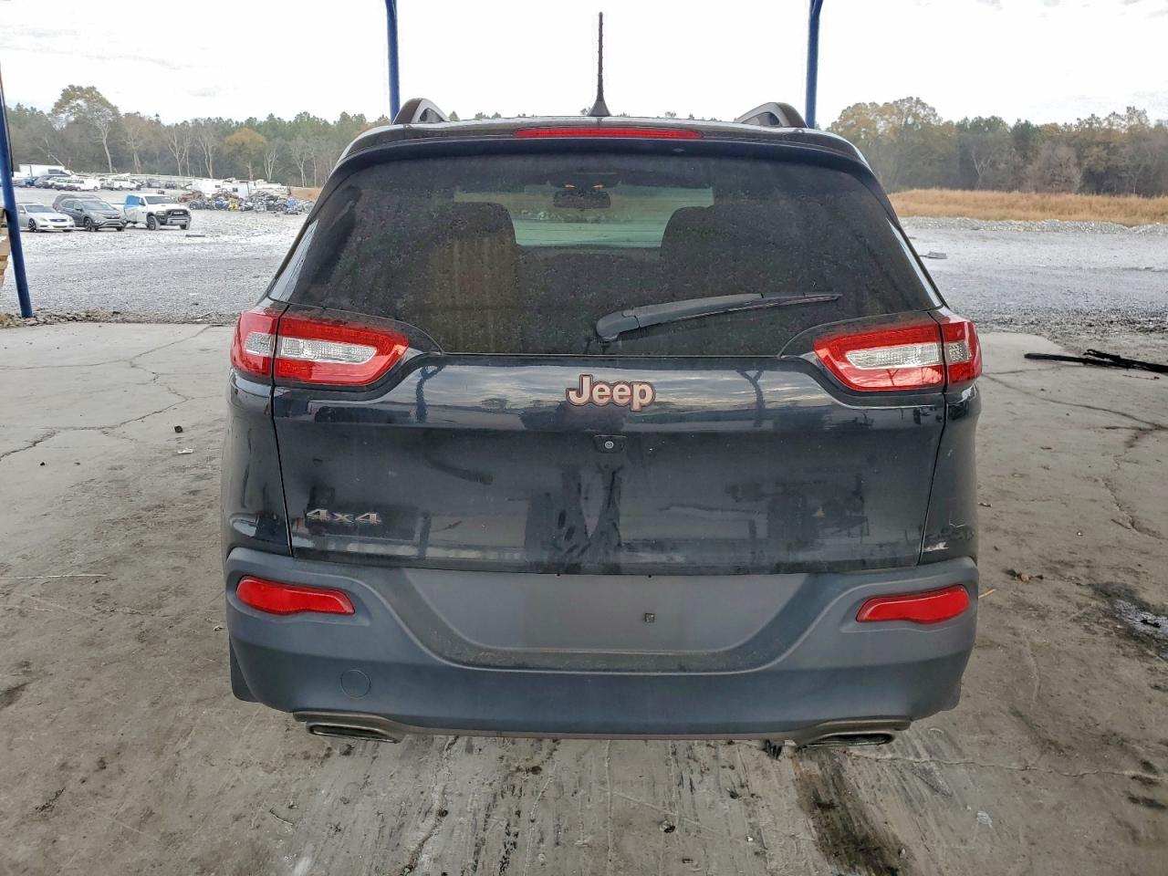 2017 Jeep Cherokee Latitude VIN: 1C4PJMCS2HW538403 Lot: 94028415