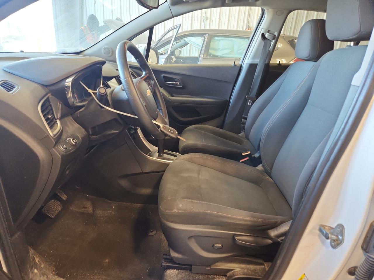 2019 Chevrolet Trax Ls VIN: 3GNCJKSB2KL405374 Lot: 92185055