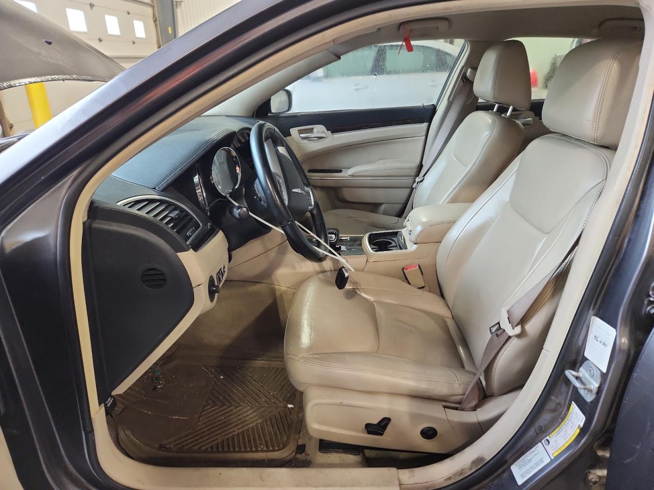 2013 Chrysler 300 VIN: 2C3CCAAG5DH589302 Lot: 92832305