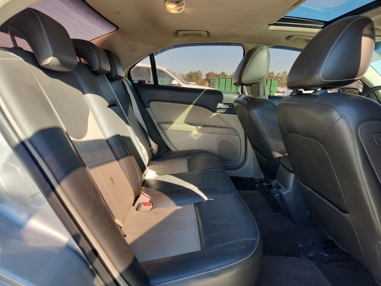 2010 Mercury Milan Hybrid VIN: 3MEDM0L36AR609685 Lot: 93565065