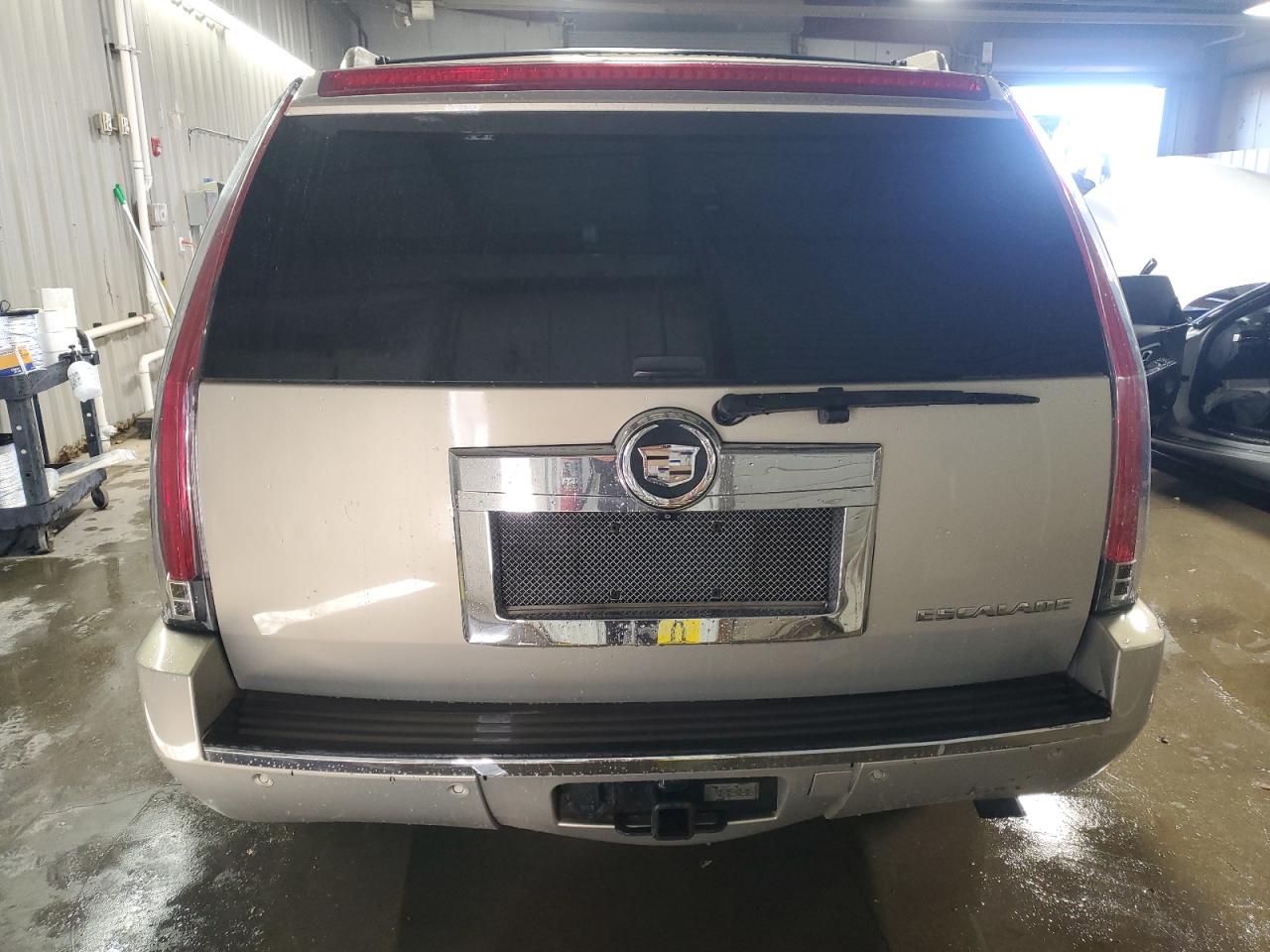 2008 Cadillac Escalade Esv VIN: 1GYFK66828R104995 Lot: 91420185