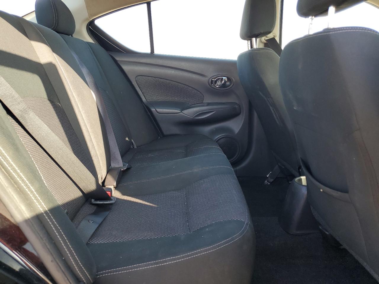 2017 Nissan Versa S VIN: 3N1CN7AP2HL884981 Lot: 93089885