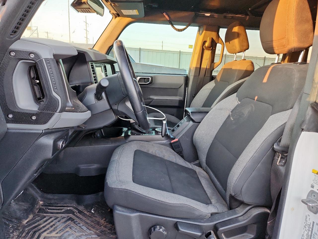 2022 Ford Bronco Base VIN: 1FMEE5BP1NLB39084 Lot: 92898325