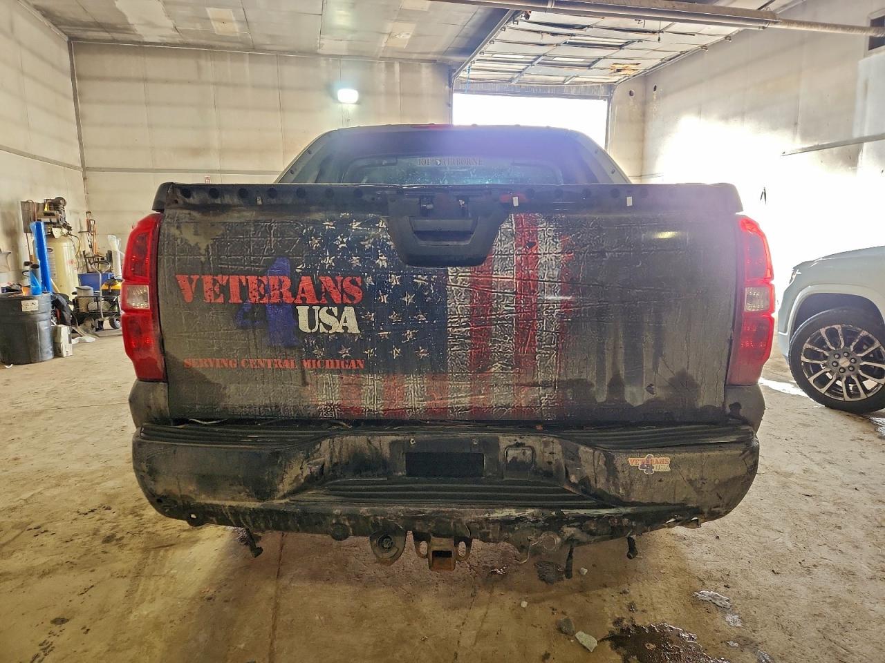 2011 Chevrolet Avalanche Lt VIN: 3GNTKFE38BG366324 Lot: 93759765