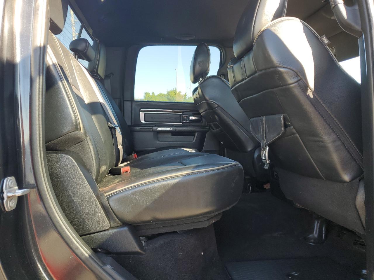 2016 Ram 1500 Longhorn VIN: 1C6RR7WT8GS339554 Lot: 92834235