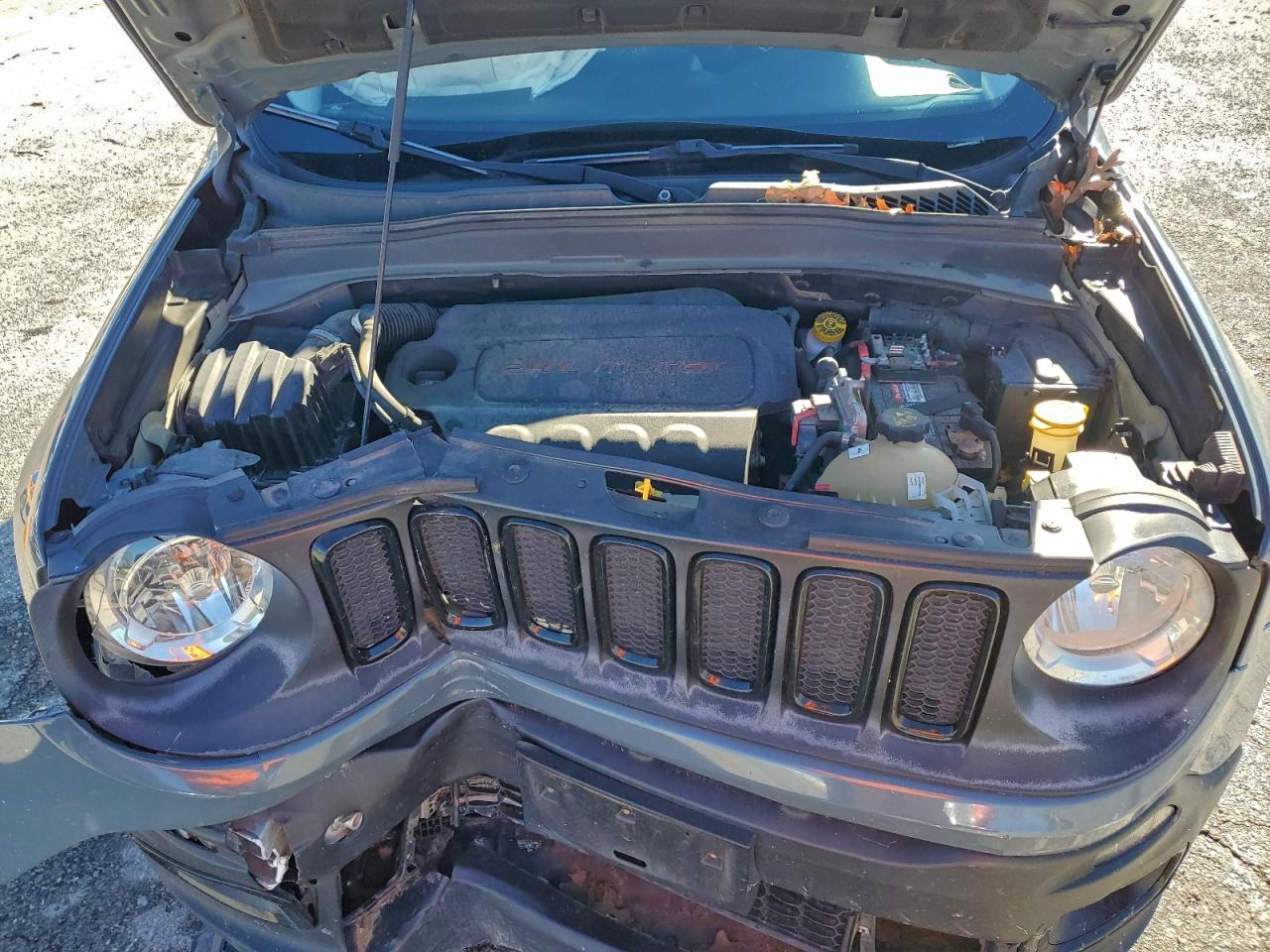 2017 Jeep Renegade Latitude VIN: ZACCJABBXHPG02988 Lot: 94038025