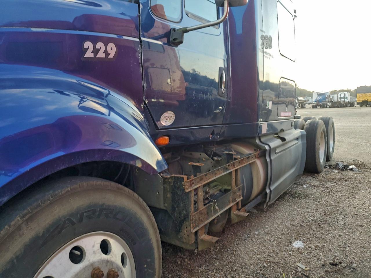 2015 International Prostar Semi Truck VIN: 3HSDJAPR1FN705647 Lot: 93005215