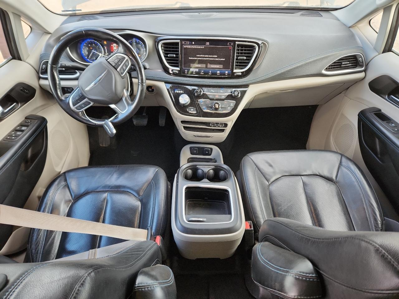 2021 Chrysler Pacifica Touring L VIN: 2C4RC1BG4MR552658 Lot: 92027175