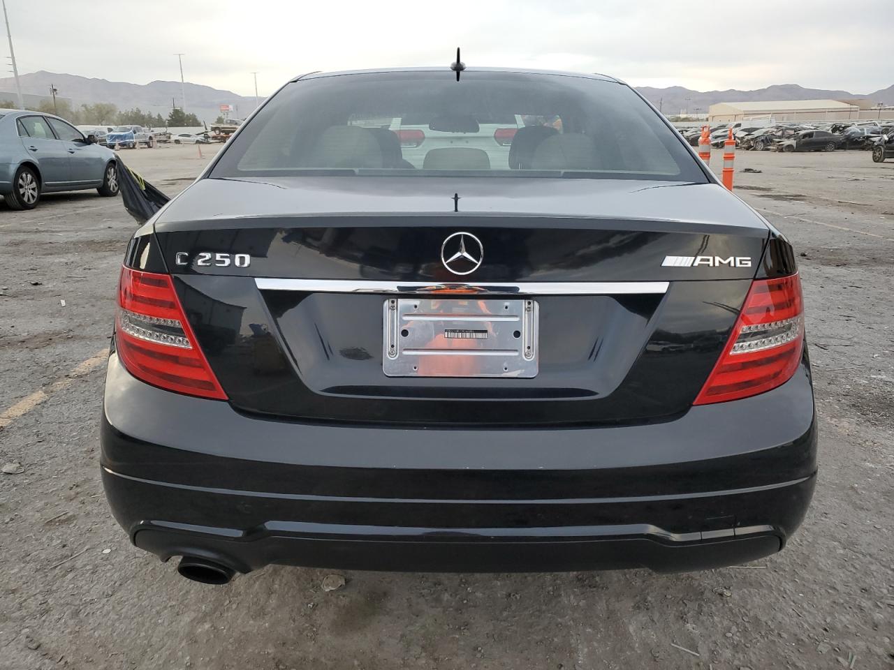 2013 Mercedes-Benz C 250 VIN: WDDGF4HB1DR266886 Lot: 92644505
