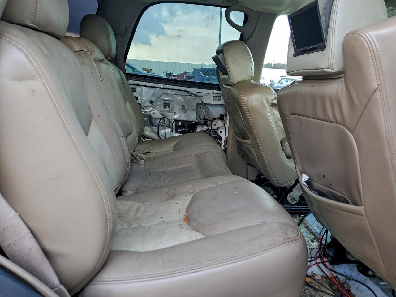 2003 GMC Yukon Denali VIN: 1GKEK63U33J326749 Lot: 93843165