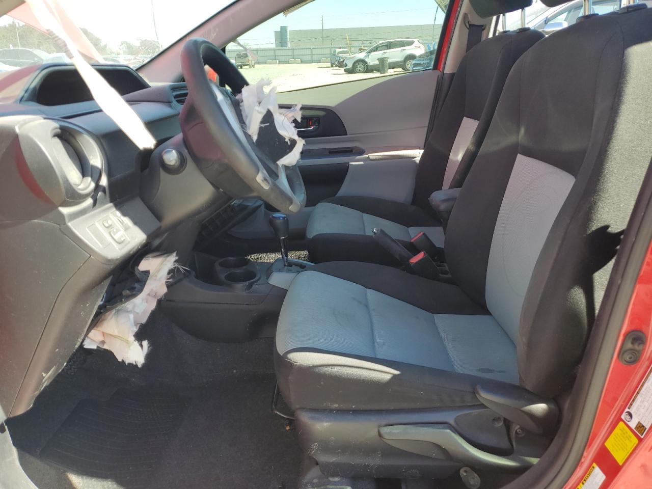 2013 Toyota Prius C VIN: JTDKDTB30D1540695 Lot: 91994065