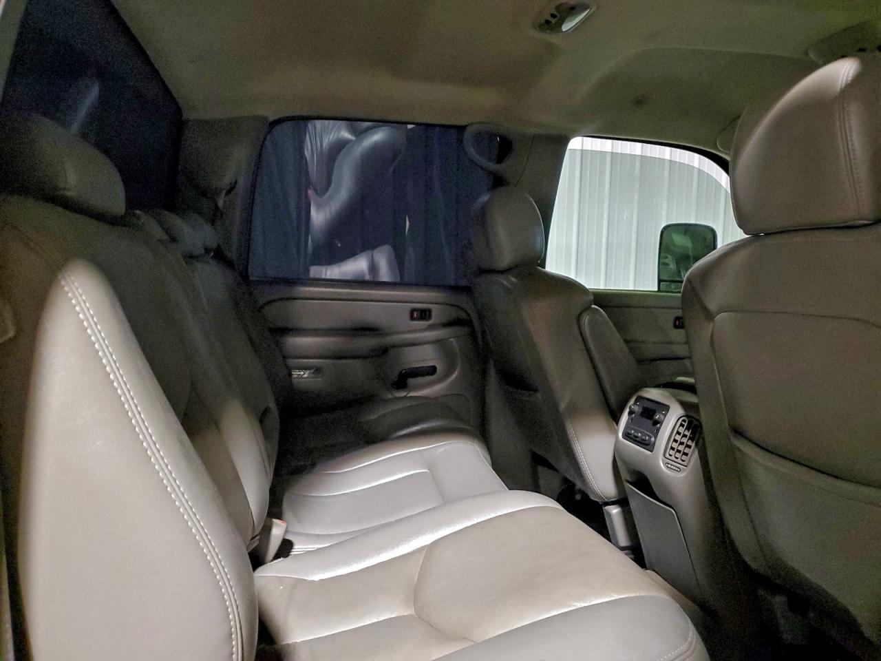 2005 Chevrolet Silverado K2500 Heavy Duty VIN: 1GCHK23295F885499 Lot: 94104155