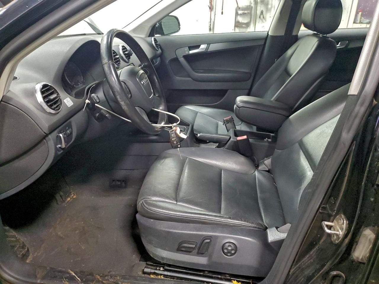 2012 Audi A3 Premium VIN: WAUBJAFMXCA117957 Lot: 94150895