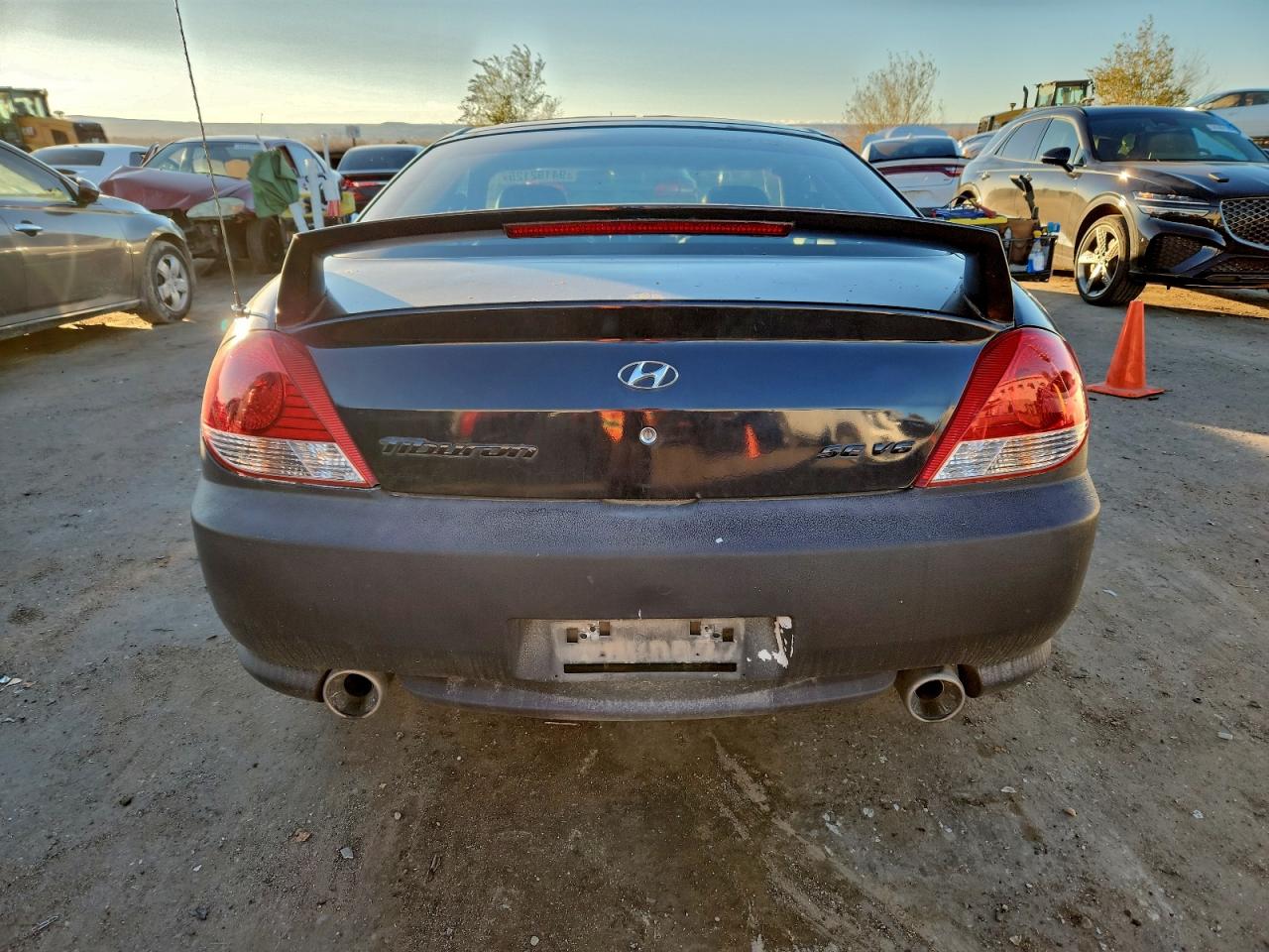2005 Hyundai Tiburon Gt VIN: KMHHN65F95U182118 Lot: 94192125