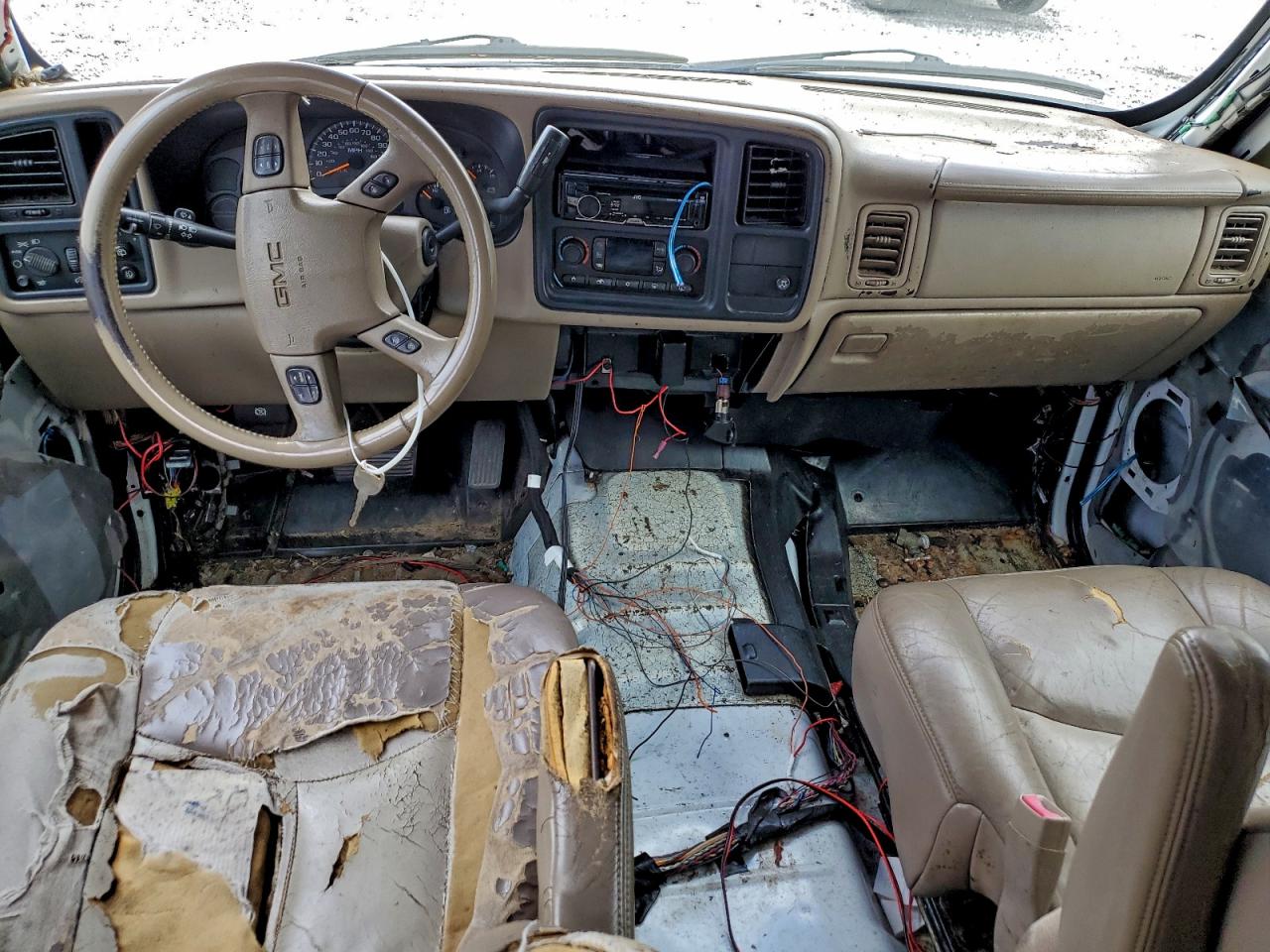 2003 GMC Yukon Denali VIN: 1GKEK63U33J326749 Lot: 93843165