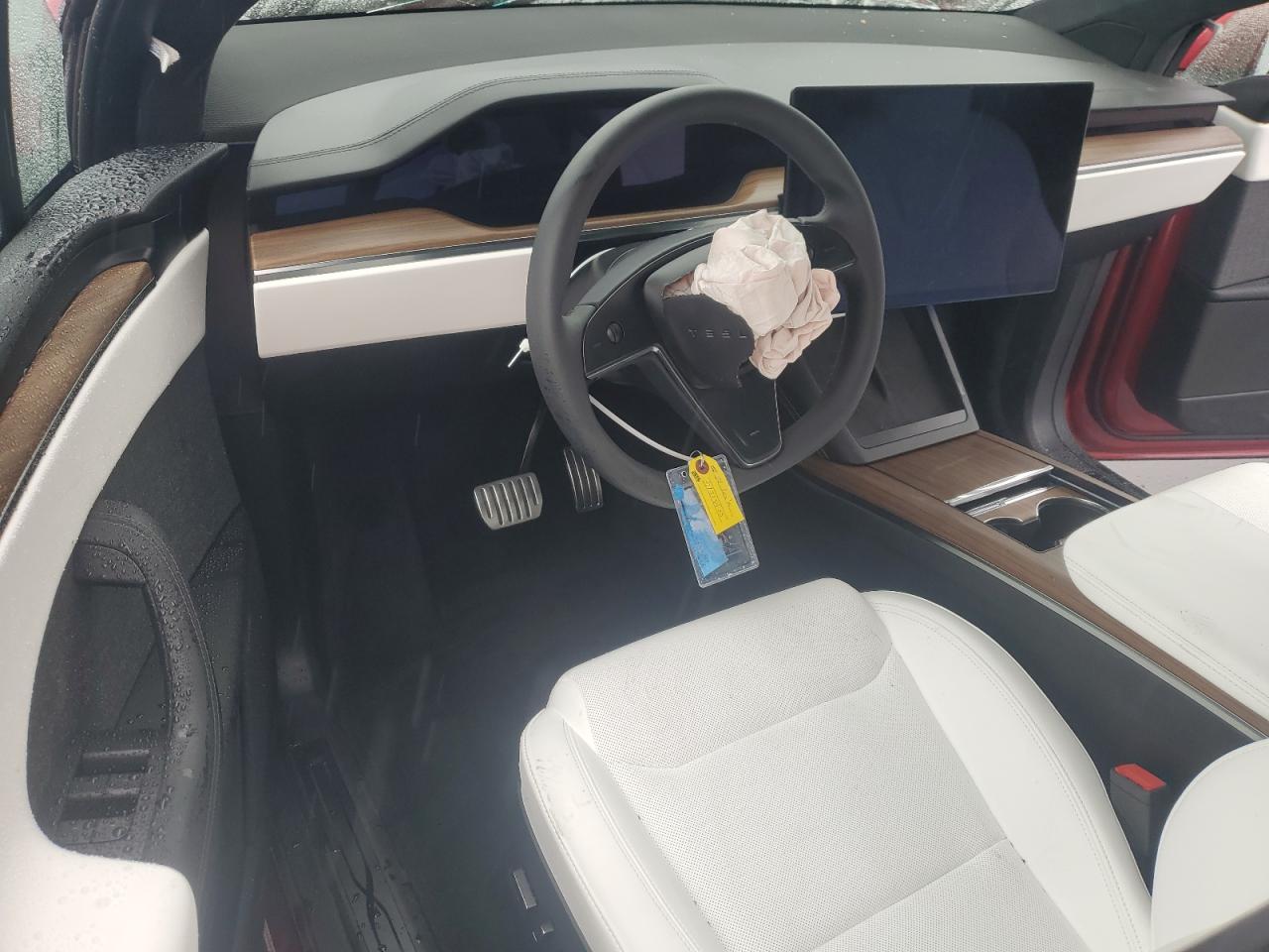 2026 Tesla Model X VIN: 7SAXCBE57TF473604 Lot: 91318105