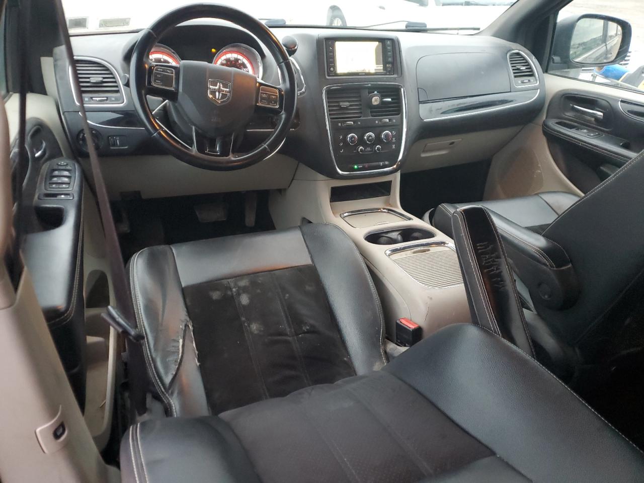 2017 Dodge Grand Caravan Sxt VIN: 2C4RDGCGXHR842519 Lot: 92974875