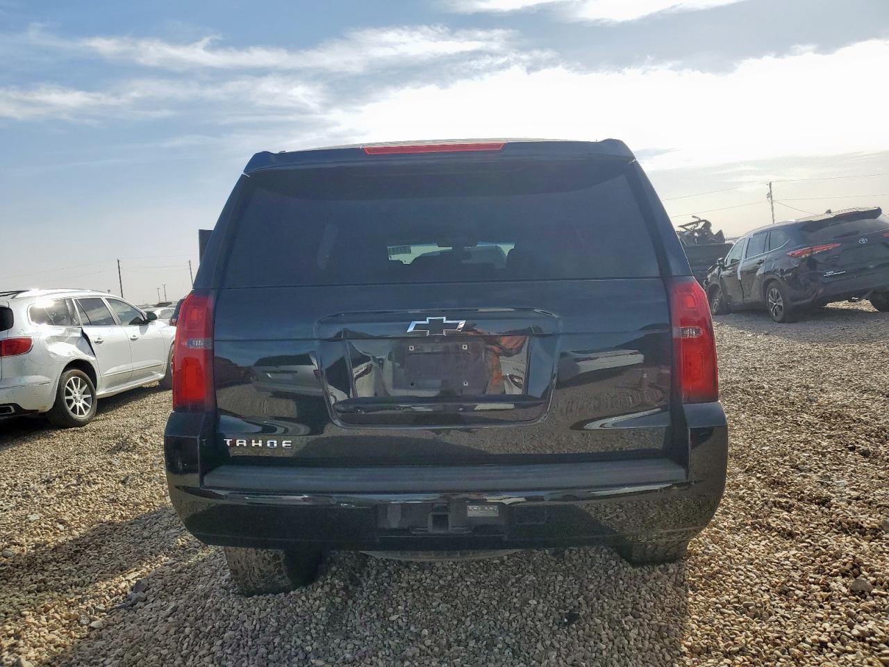 2019 Chevrolet Tahoe C1500 Ls VIN: 1GNSCAKC5KR102610 Lot: 93141685