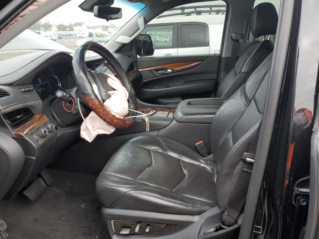 2020 Cadillac Escalade Esv Luxury VIN: 1GYS4HKJ8LR187564 Lot: 92470695