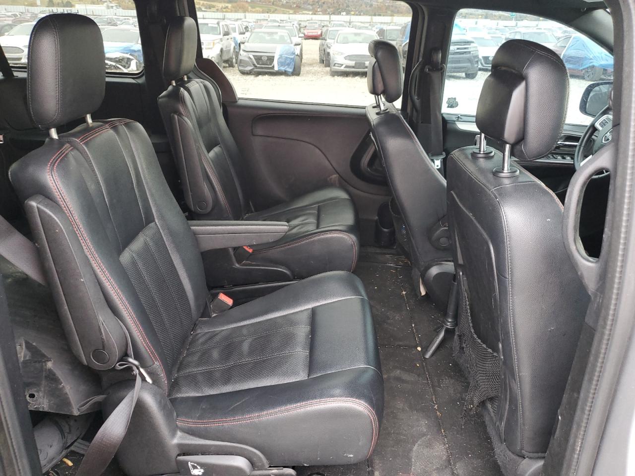 2016 Dodge Grand Caravan R/T VIN: 2C4RDGEG3GR201952 Lot: 91325695
