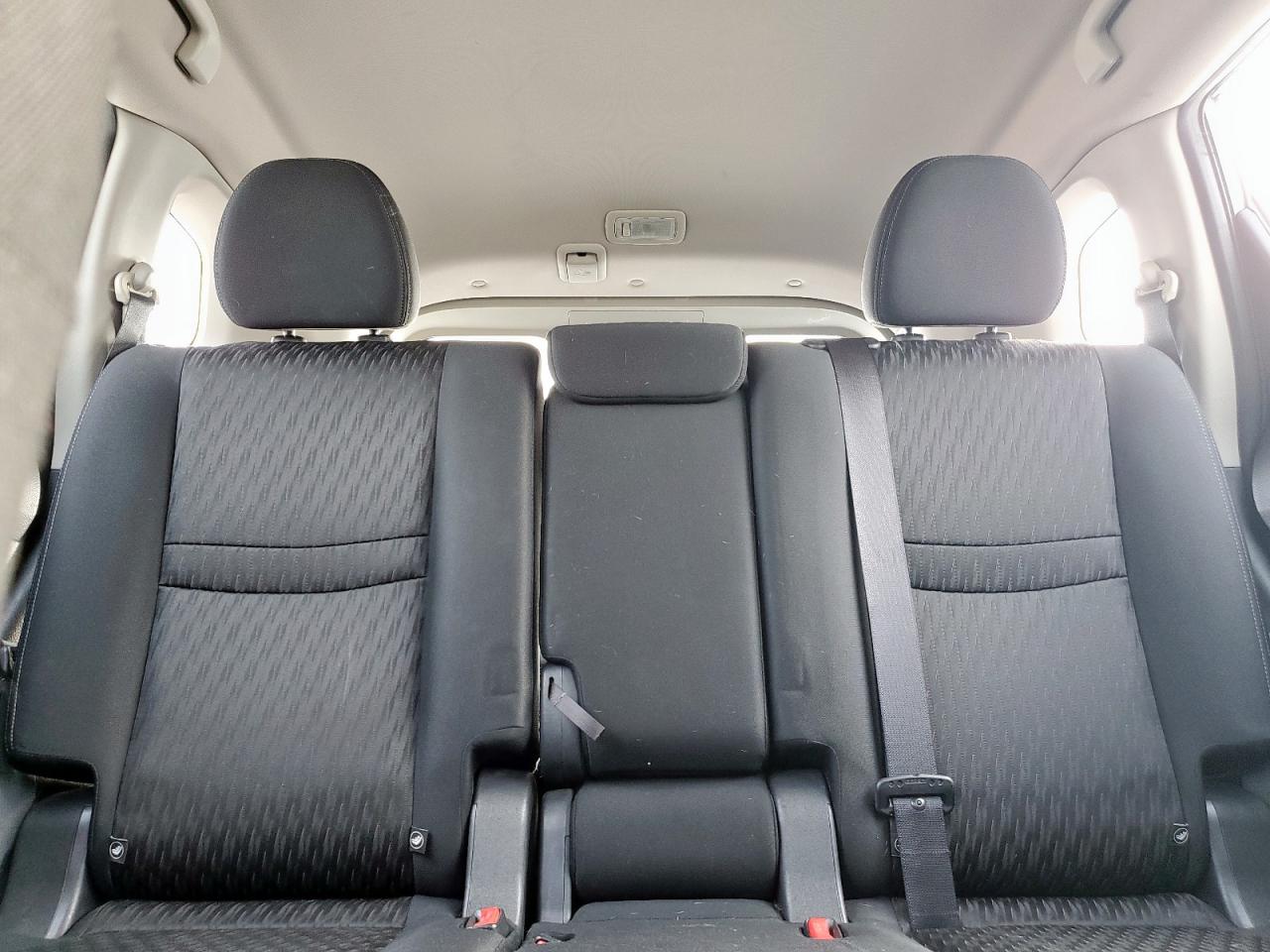 2018 Nissan Rogue S VIN: KNMAT2MT4JP537765 Lot: 93367835