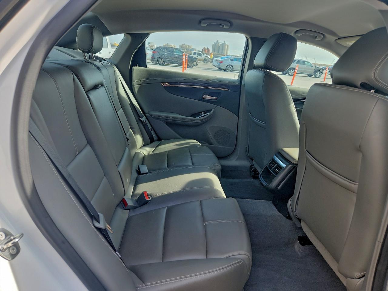 2017 Chevrolet Impala Lt VIN: 1G1105S32HU113776 Lot: 94181145