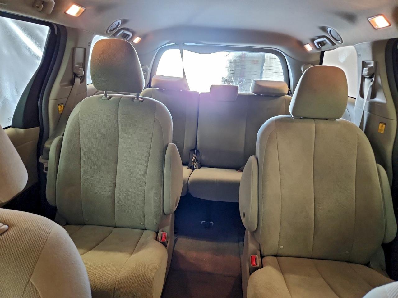 2013 Toyota Sienna VIN: 5TDZK3DC5DS355692 Lot: 92717265