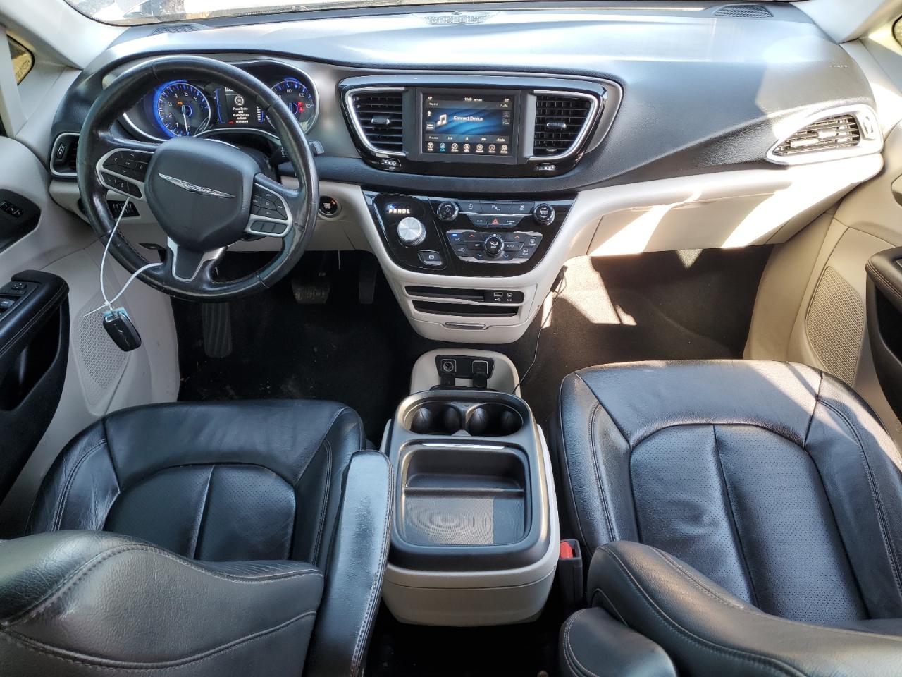 2020 Chrysler Pacifica Touring L VIN: 2C4RC1BG8LR271266 Lot: 92425635