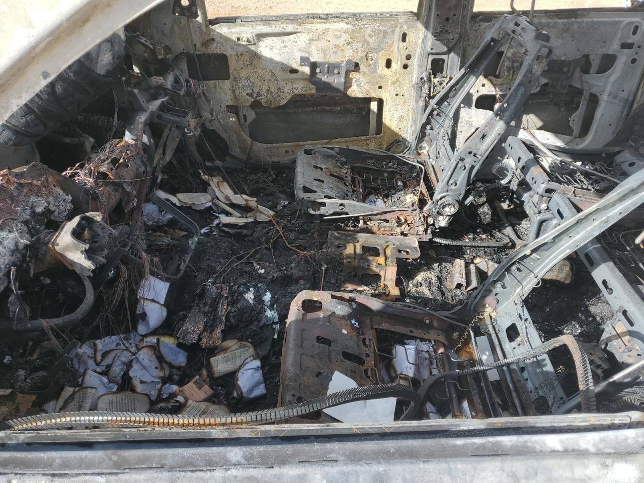 2008 Chevrolet Suburban K1500 Ls VIN: 3GNFK16388G225261 Lot: 92101985