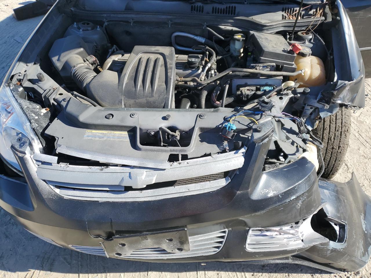 2005 Chevrolet Cobalt Ls VIN: 1G1AL52F757586715 Lot: 92577655