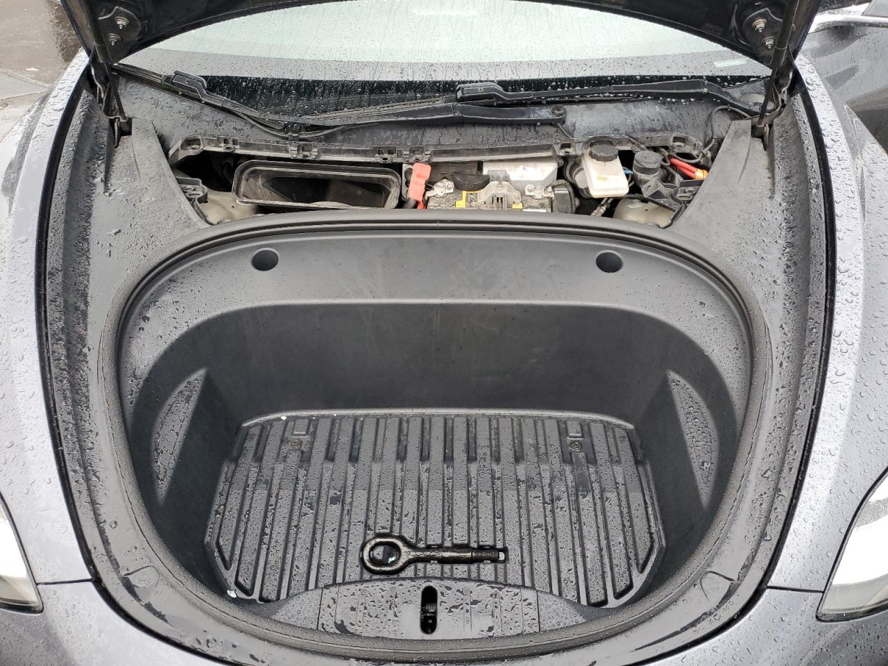 2020 Tesla Model 3 VIN: 5YJ3E1EAXLF657951 Lot: 94081265