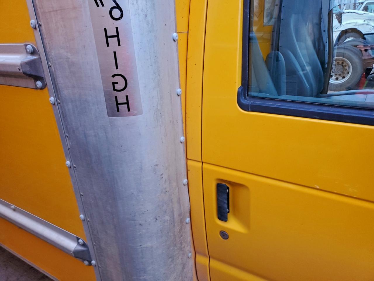 2022 Ford E350 Box Truck VIN: 1FDWE3FN9NDC08986 Lot: 92044405