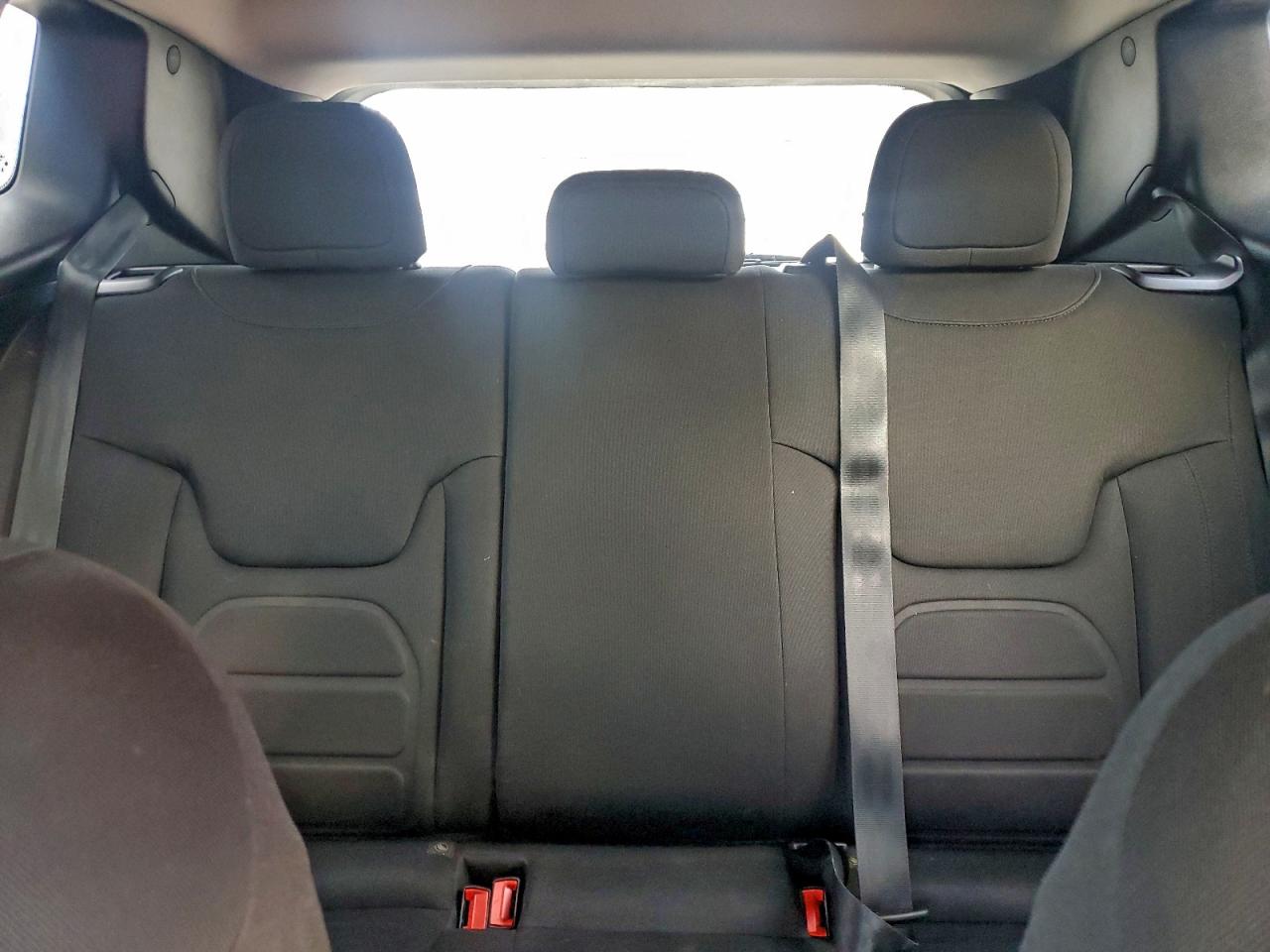 2018 Jeep Renegade Latitude VIN: ZACCJABBXJPH53044 Lot: 94570185