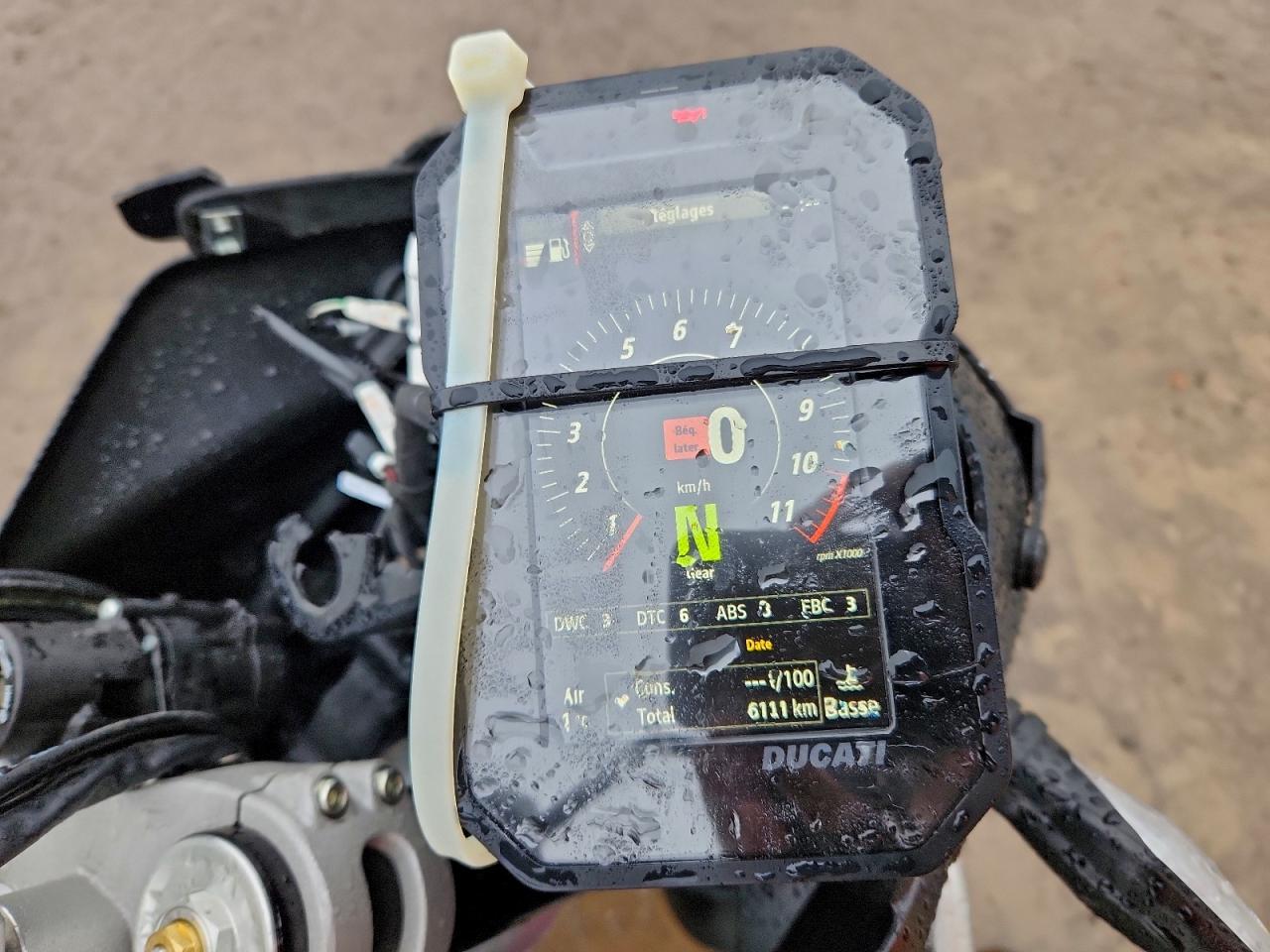 2024 Ducati Desert X VIN: ZDMXANDT2RB008880 Lot: 94469745