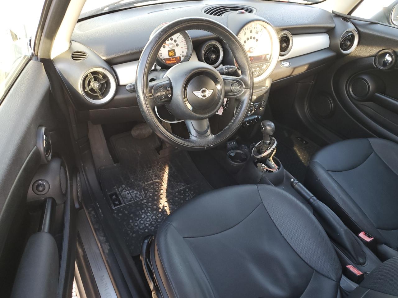 2013 Mini Cooper VIN: WMWSU3C53DT680533 Lot: 92785345