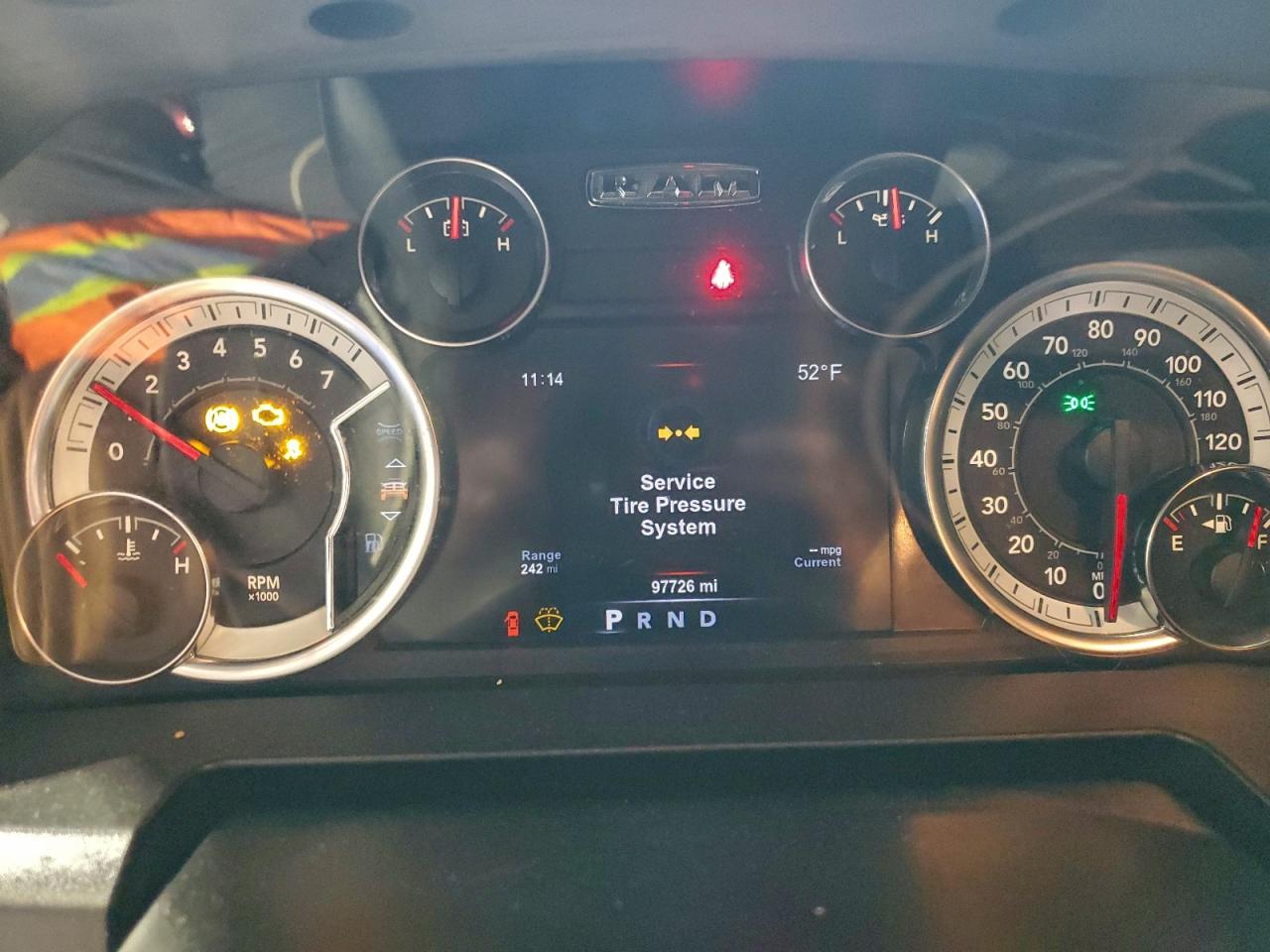 2017 Ram 1500 Slt VIN: 3C6RR7LT8HG605216 Lot: 93932175