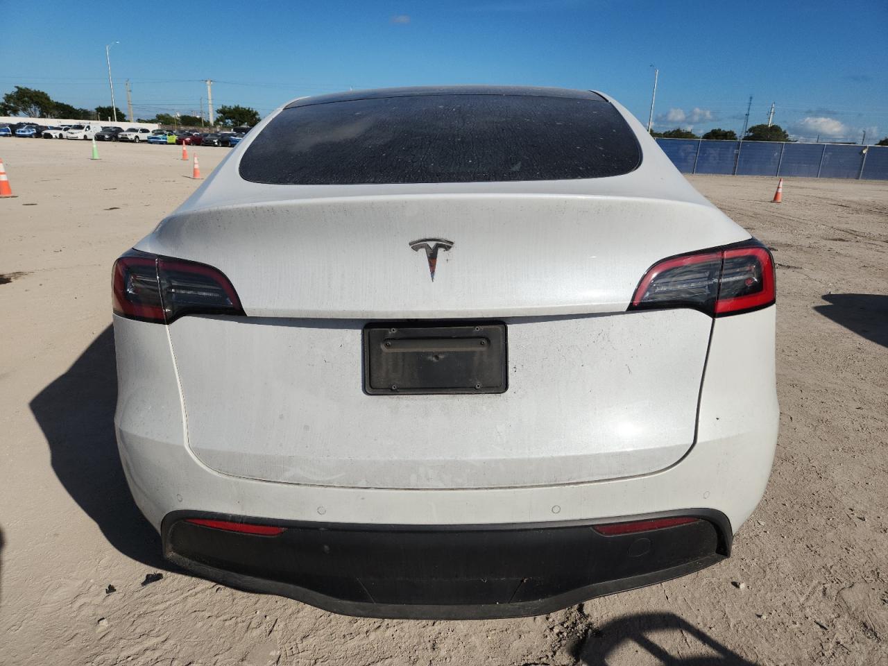 2021 Tesla Model Y VIN: 5YJYGDED9MF121926 Lot: 93535565