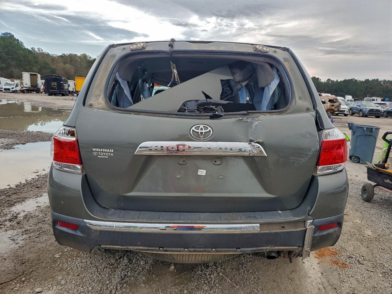 2012 Toyota Highlander Base VIN: 5TDZA3EH3CS018868 Lot: 94457445