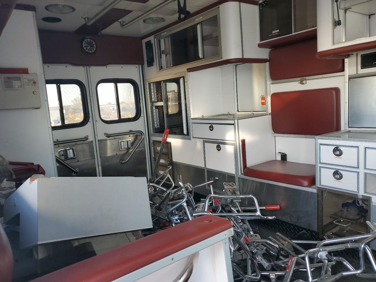 2006 Ford E450 Ambulance VIN: 1FDXE45P16HA65992 Lot: 92411955