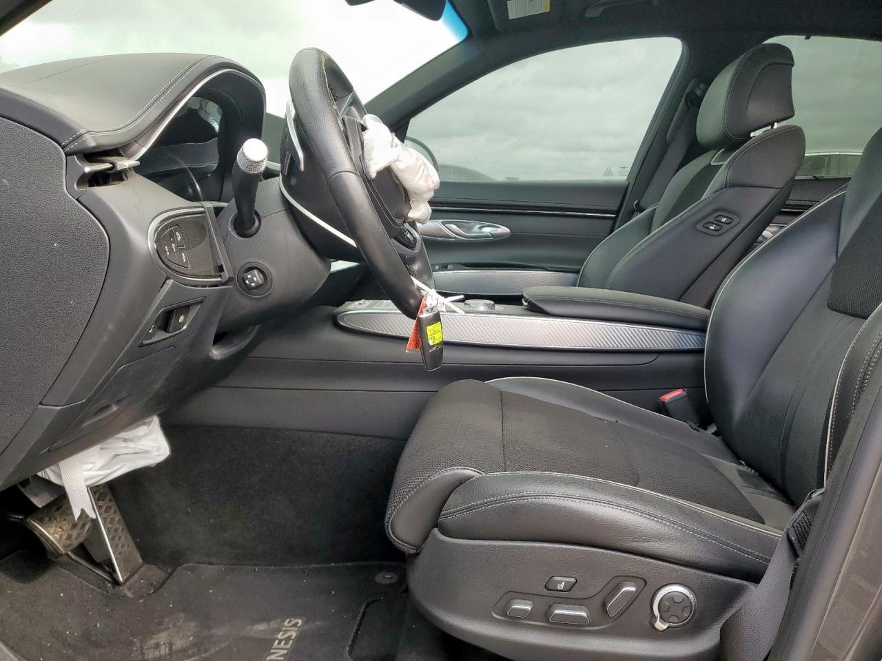 2022 Genesis Gv70 Base VIN: KMUMADTB2NU049992 Lot: 92413095