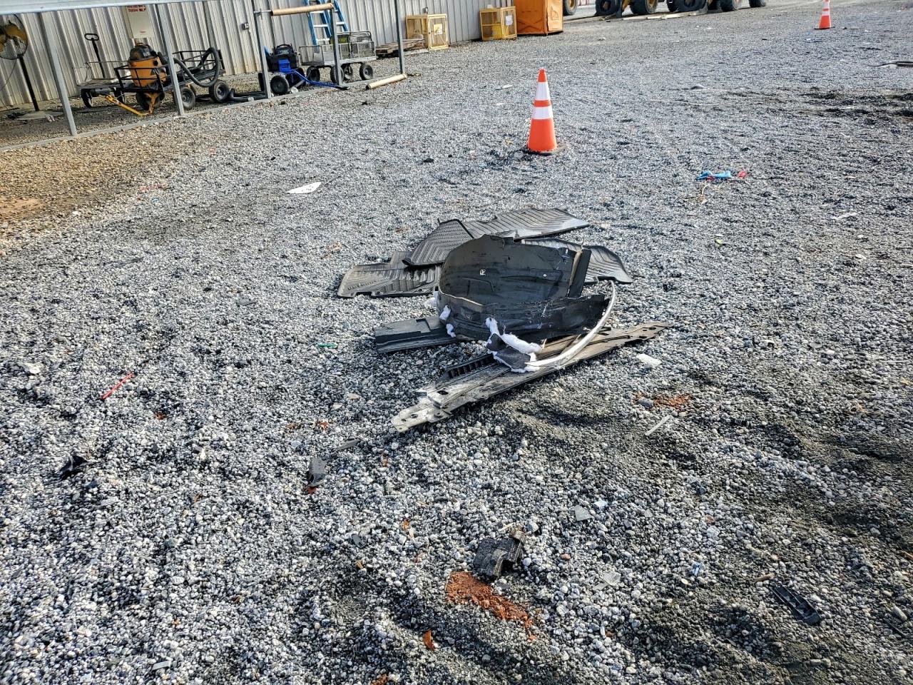 2025 Toyota Sienna Xle VIN: 5TDJRKEC3SS242144 Lot: 94318725