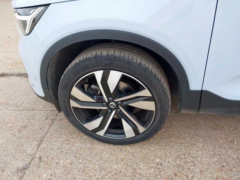 2024 VOLVO XC40 2.0 B3P ULTIMATE DARK 5DR AUTO